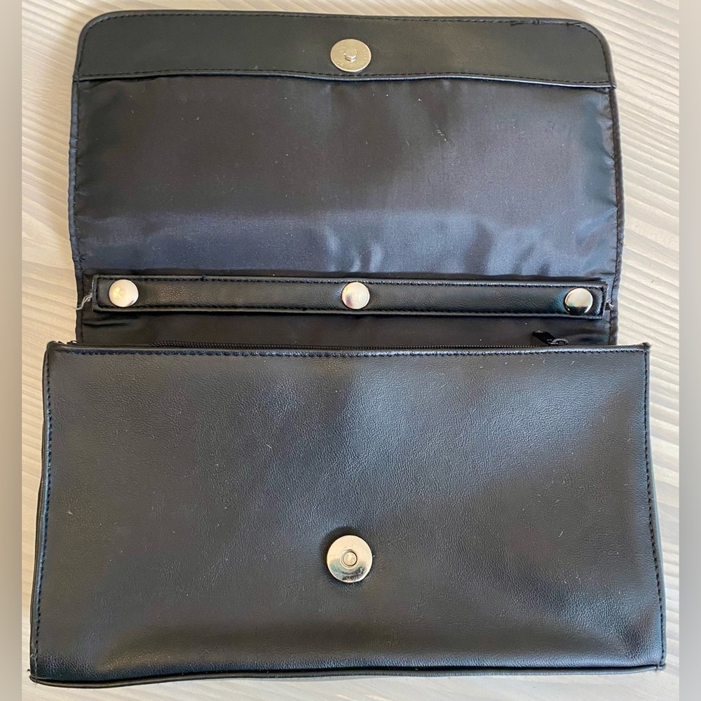 Vintage Black Leather Envelope Clutch • USA Made • Soft 9.5” x 6” - Picture 5 of 10